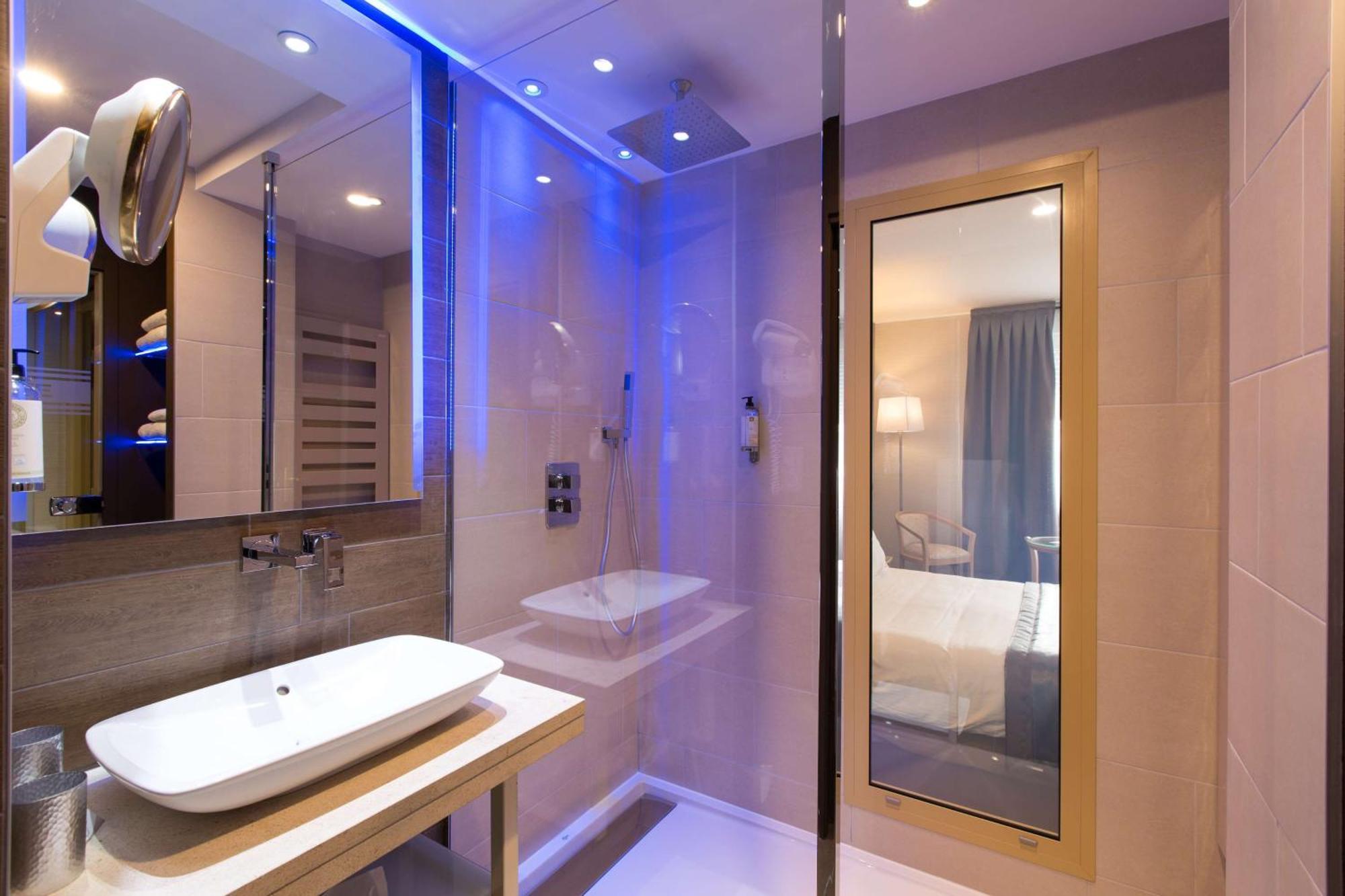 Hotel Western La Fayette Et 4*